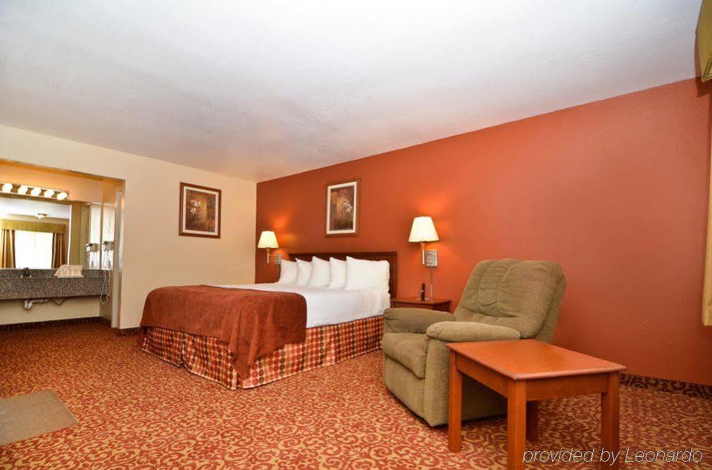 Surestay Hotel By Best Western Zapata Esterno foto